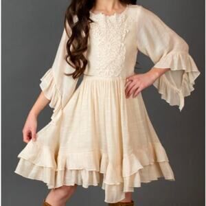 Sz 8 MIA JOY JOYFOLIE Ecru Calyssa Vintage White Ruffly Dress